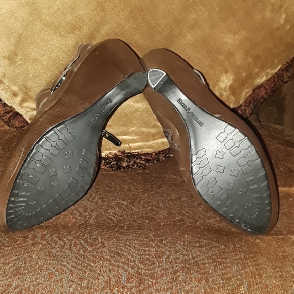 Boots - Picture 3 of 4